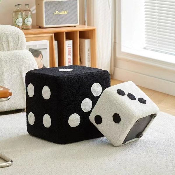Manufacturers' wholesale creative change shoes stool dice small stool sitting block lamb wool living room door footstool sieve small stool